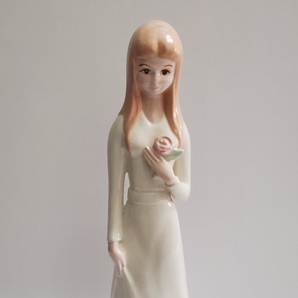 VTG Elegant Lady w/ Rose Tall Figurine Porcelain Ceramic Studio Pottery 1980 - Picture 4 of 8